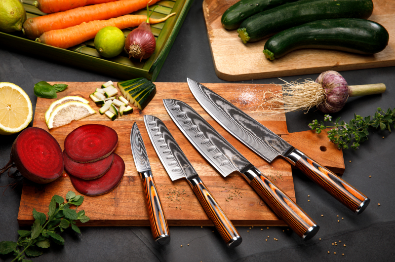 Wolfblood Zeuß Set Santoku Damastmesser Küchenmesser LH Lifestyle Kochmesser
